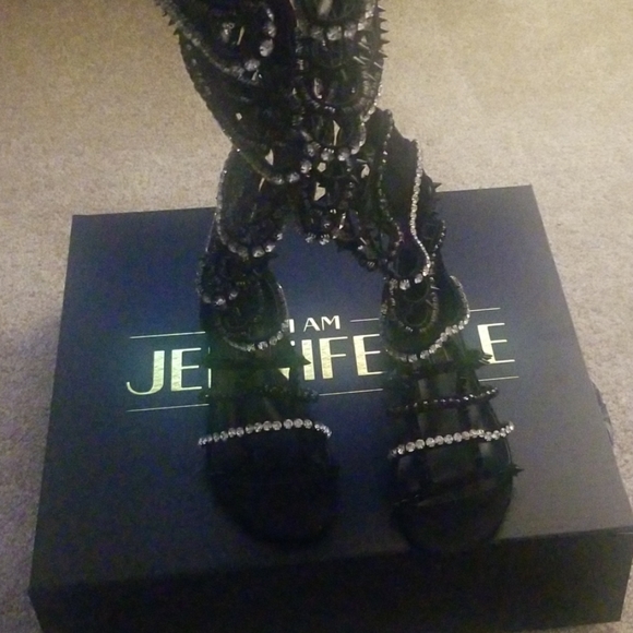 Jeniferle Razor flat sandals - Picture 2 of 4